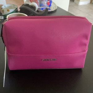 Calvin Klein cosmetic case 🌷🌷🌷